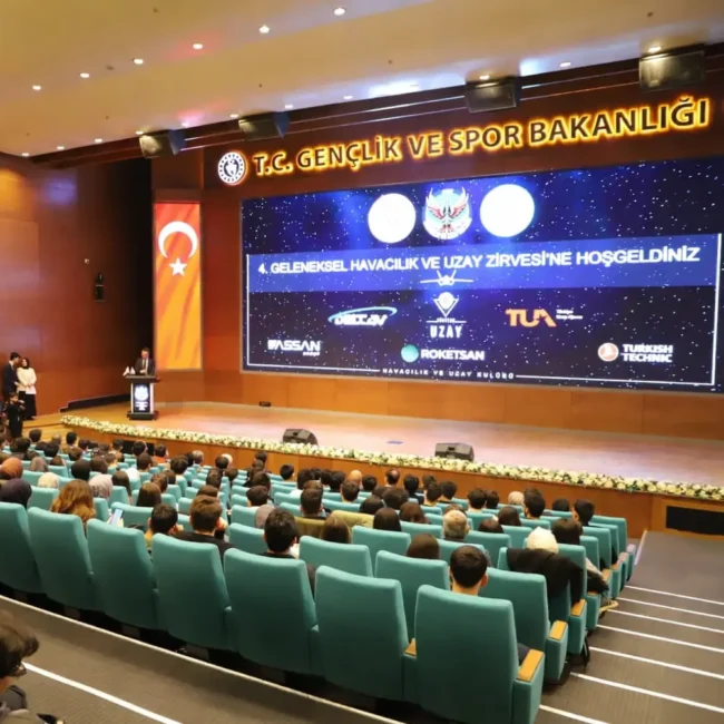 5-geleneksel-havacilik-ve-uzay-zirvesi